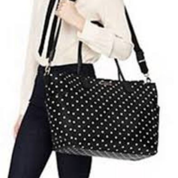 kate spade Handbags - Large Kate Spade tote